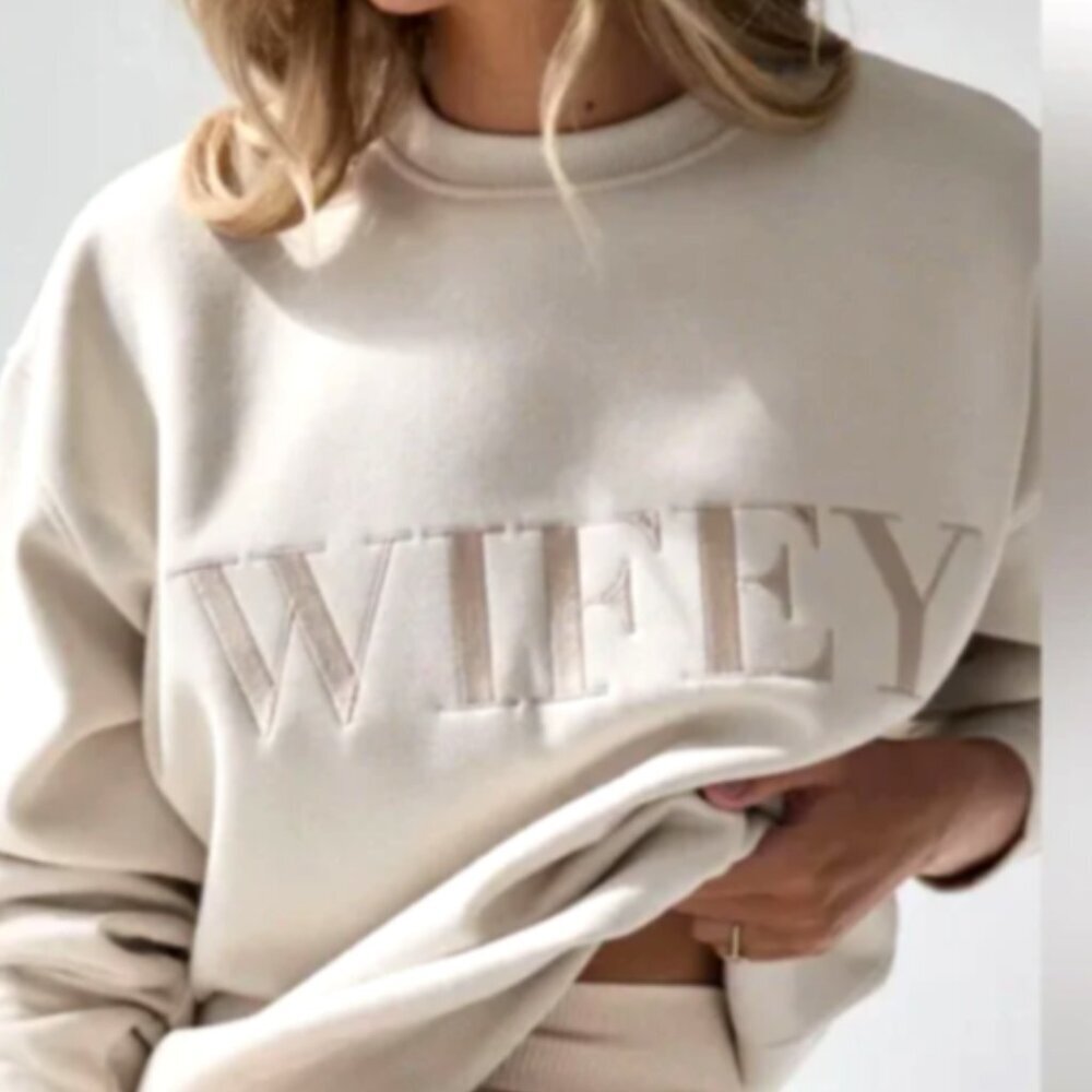Six Stories "Wifey" Fleece‎ Crew Neck Sweatshirt Sz S Champagne Beige #186P